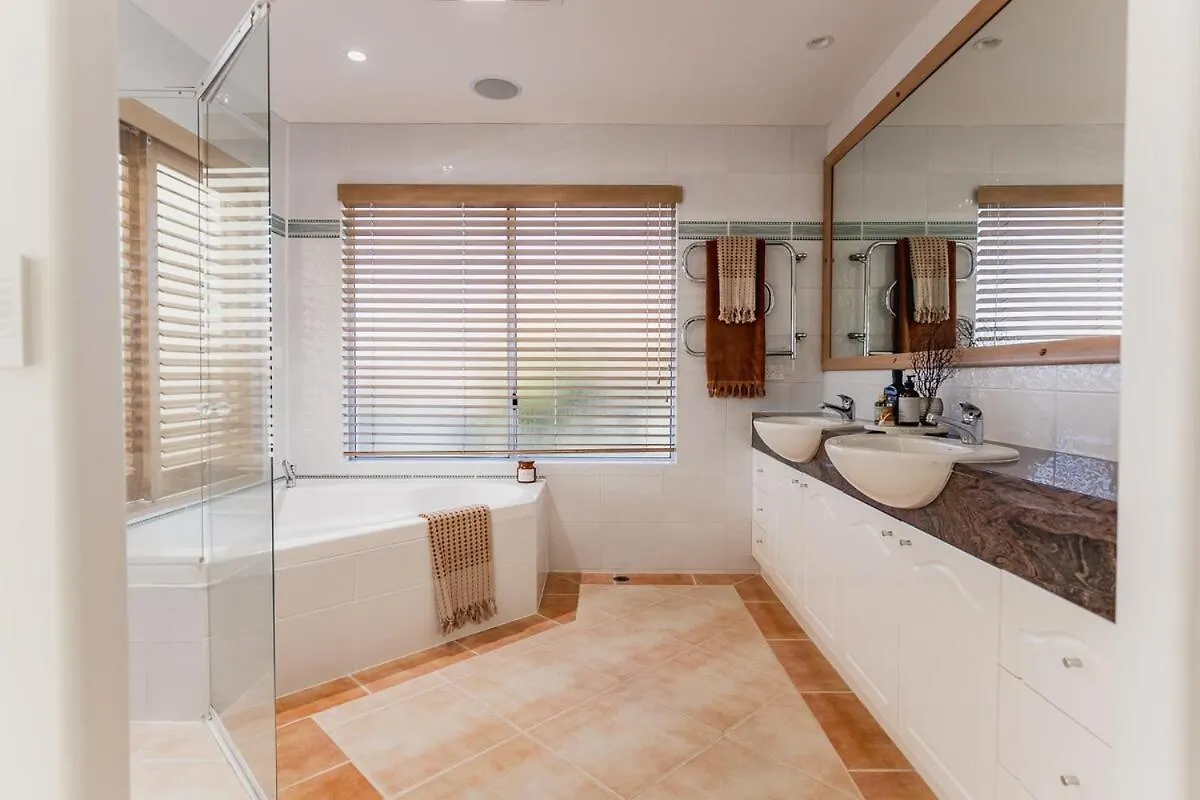 Sunrise Beach Designer Home With Pool & Ocean Views 0*, Sunrise Beach Australia
