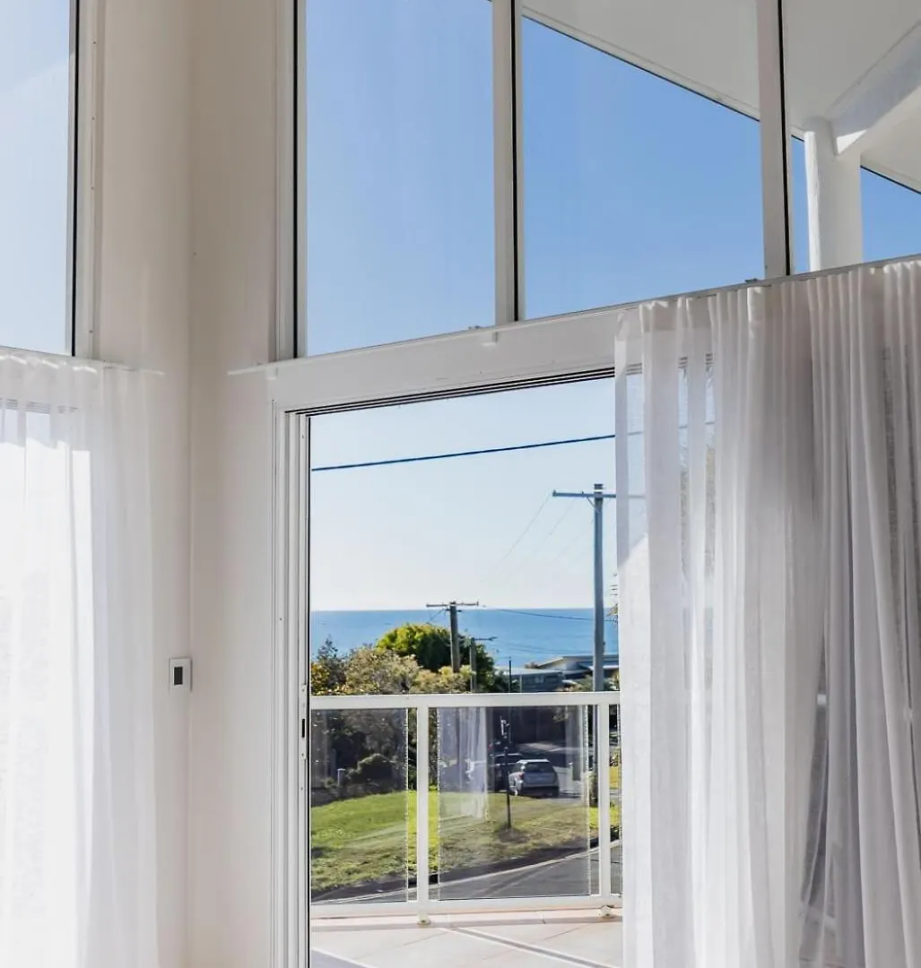 Sunrise Beach Designer Home With Pool & Ocean Views 0*, Sunrise Beach