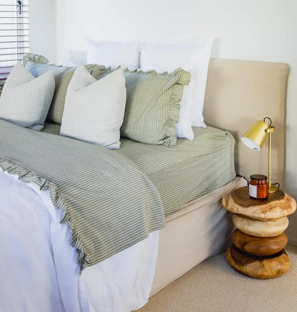 Sunrise Beach Designer Home With Pool & Ocean Views 0*, Sunrise Beach Australia