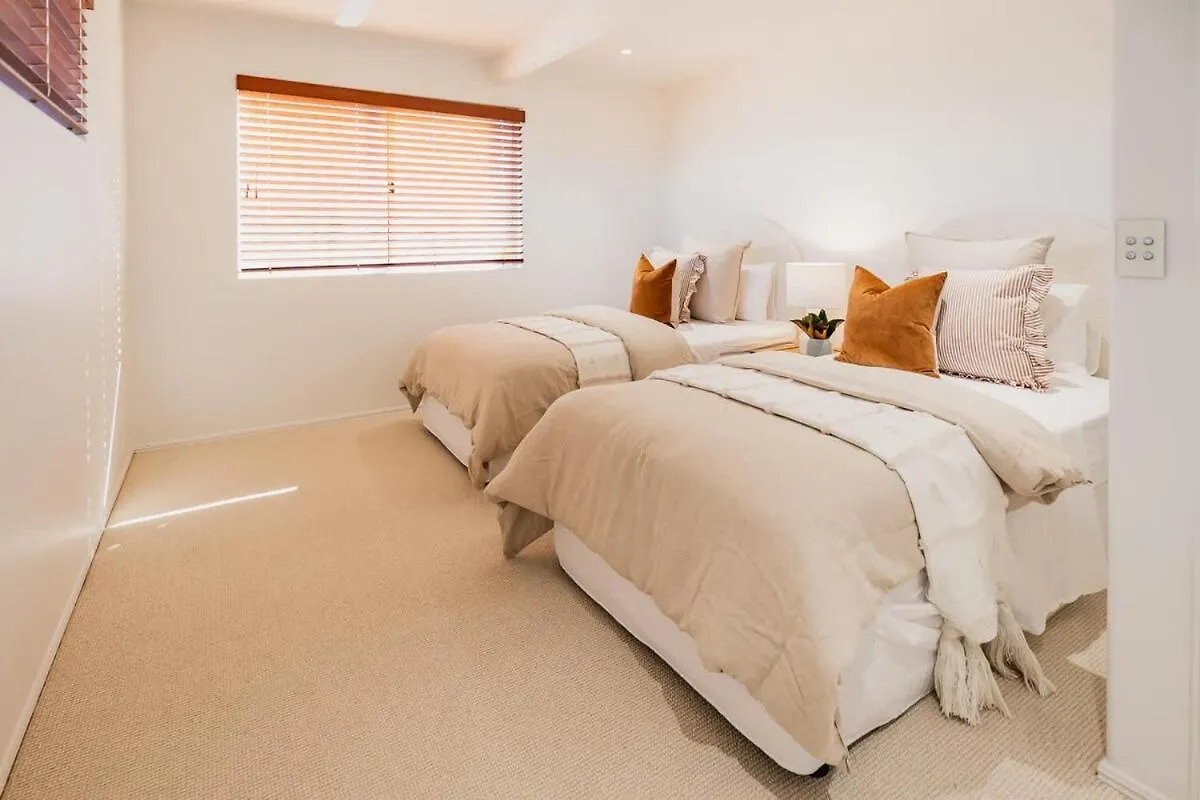Holiday home Sunrise Beach Designer Home With Pool & Ocean Views