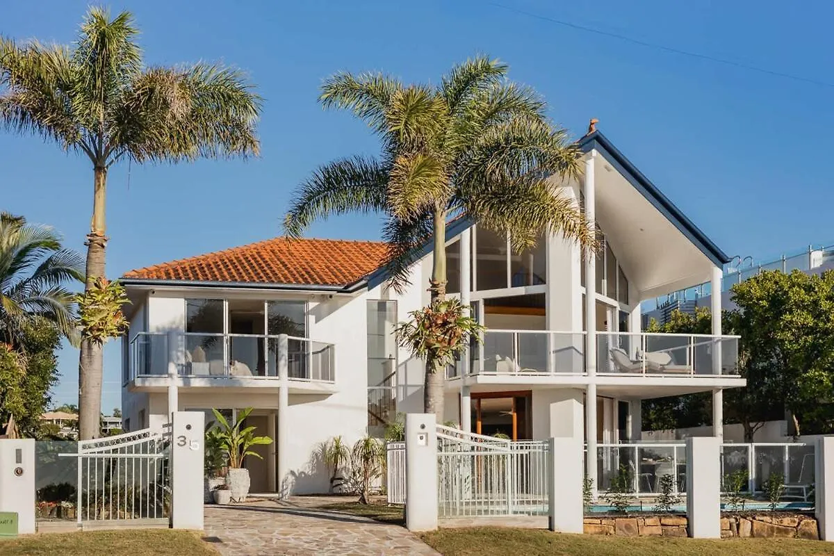 Sunrise Beach Designer Home With Pool & Ocean Views